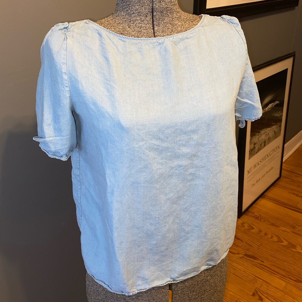 Chambray Flutter Sleeve Top